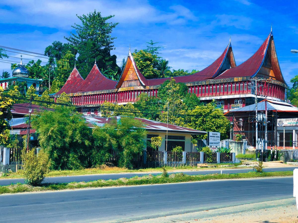 Hotel Pilihan Sorong Zewnętrze zdjęcie